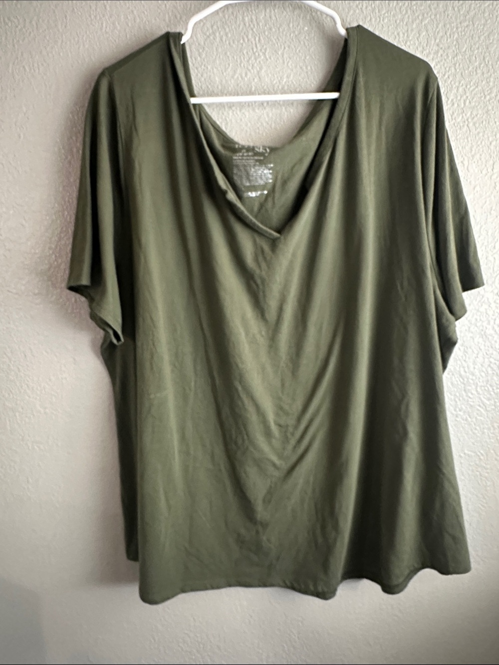Terra & Sky Olive Green V-Neck Short Sleeve Top
